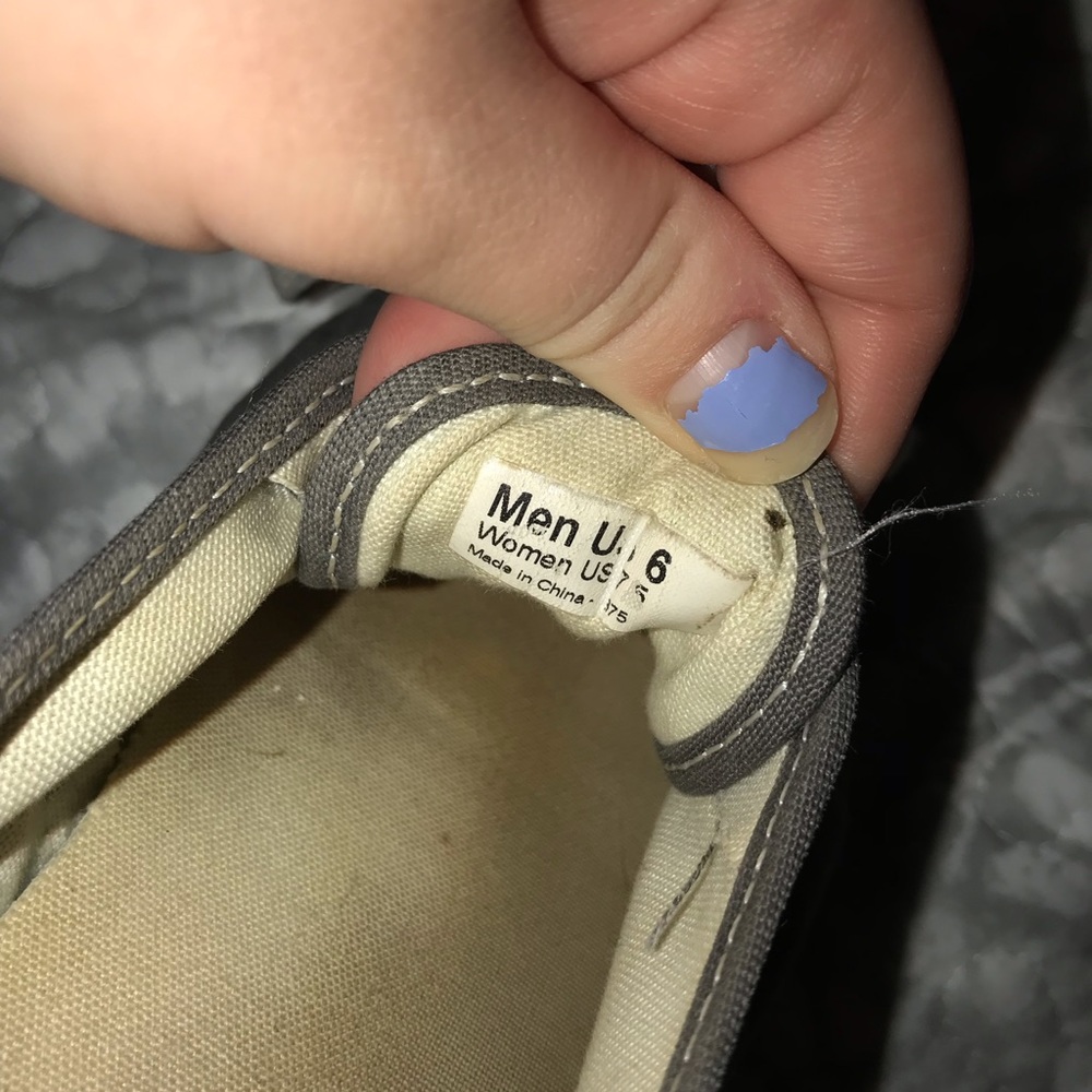Grey vans - Picture 3 of 6